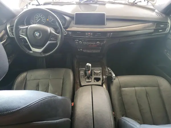 5UXKR0C3XH0V83126 2017 BMW X5 - Image 8