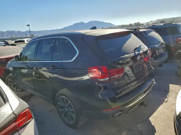 5UXKR0C3XH0X77381 2017 BMW X5 - Image 2