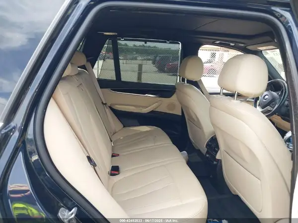 5UXKR0C3XH0X77686 2017 BMW X5 - Image 8