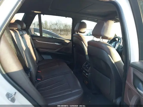 5UXKR0C3XH0X81799 2017 BMW X5 - Image 8