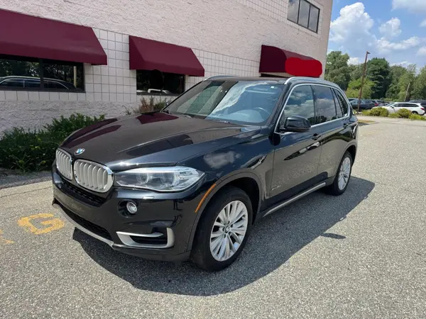 5UXKR0C3XH0X82743 2017 BMW X5 - Image 2