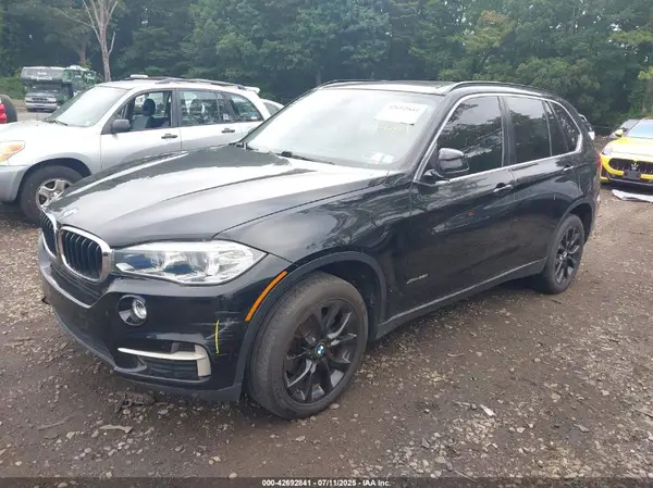 5UXKR0C50G0P24821 2016 BMW X5 - Image 2