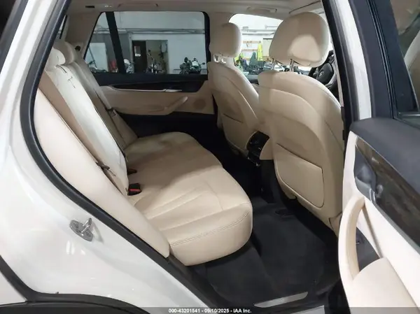 5UXKR0C50G0P28206 2016 BMW X5 - Image 8