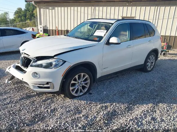 5UXKR0C50G0P30859 2016 BMW X5 - Image 2