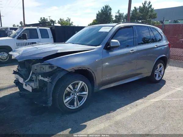 5UXKR0C50G0P34832 2016 BMW X5 - Image 2