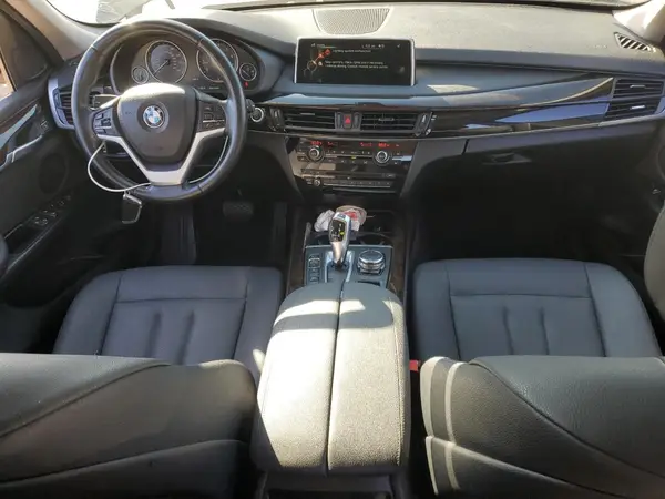 5UXKR0C50G0S84650 2016 BMW X5 - Image 8