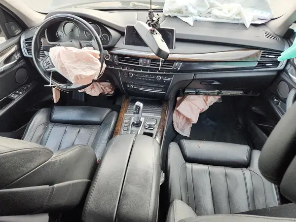 5UXKR0C50G0S91114 2016 BMW X5 - Image 8