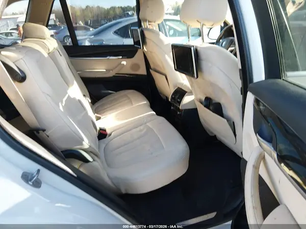 5UXKR0C50G0S93476 2016 BMW X5 - Image 8