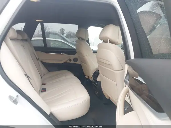 5UXKR0C50G0S94014 2016 BMW X5 - Image 8