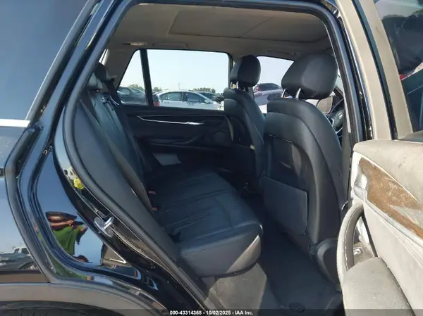 5UXKR0C50G0U09291 2016 BMW X5 - Image 8