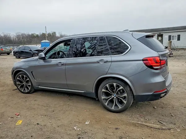 5UXKR0C50G0U49550 2016 BMW X5 - Image 2