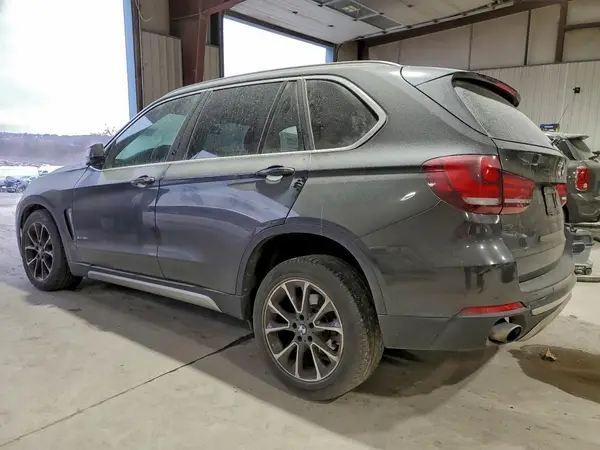 5UXKR0C50H0V65929 2017 BMW X5 - Image 2