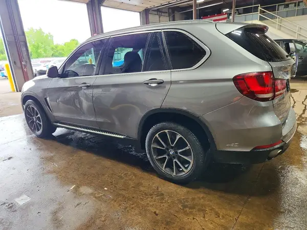 5UXKR0C50H0V66675 2017 BMW X5 - Image 2