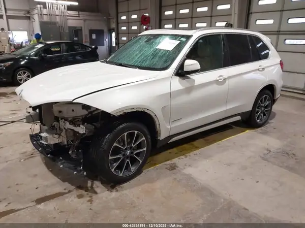 5UXKR0C50J0X83567 2018 BMW X5 - Image 2