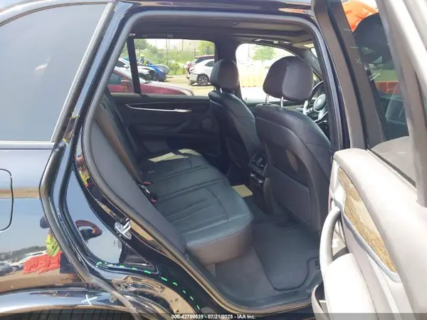 5UXKR0C50J0X85206 2018 BMW X5 - Image 8
