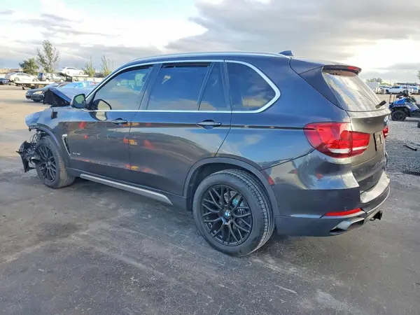 5UXKR0C50J0X89336 2018 BMW X5 - Image 2