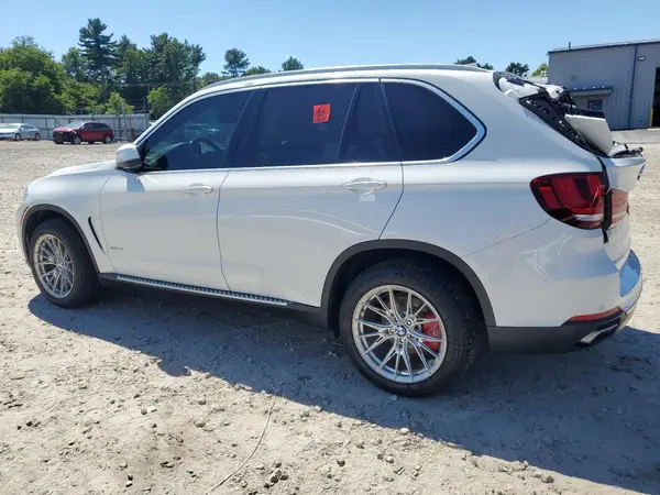 5UXKR0C50J0X89711 2018 BMW X5 - Image 2