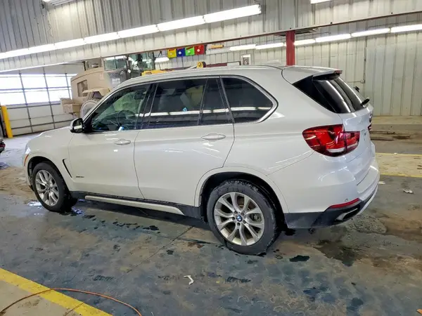 5UXKR0C50J0X93032 2018 BMW X5 - Image 2