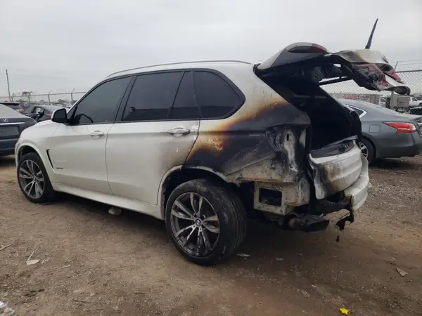 5UXKR0C50J0X95427 2018 BMW X5 - Image 2