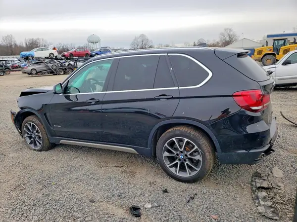 5UXKR0C50J0X97517 2018 BMW X5 - Image 2
