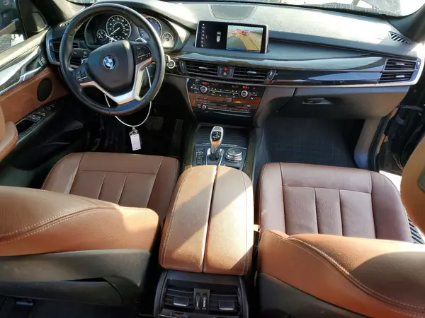 5UXKR0C50J0Y00609 2018 BMW X5 - Image 8