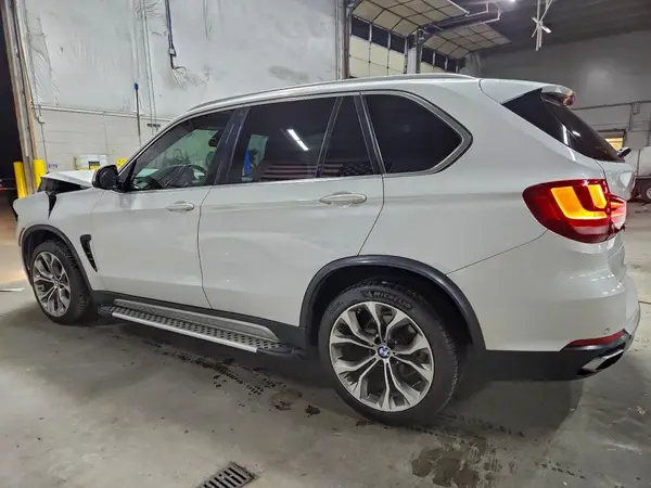 5UXKR0C50J0Y01307 2018 BMW X5 - Image 2