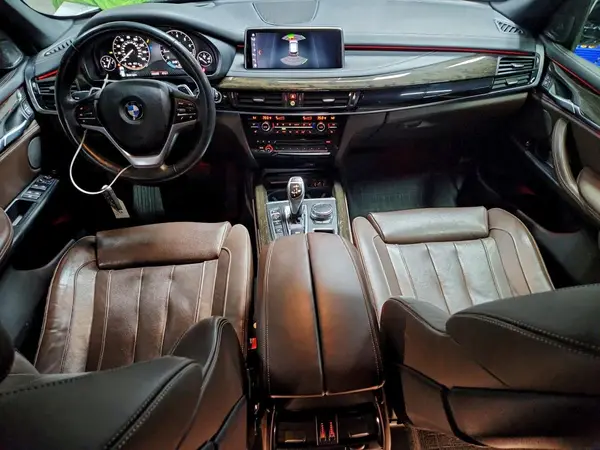 5UXKR0C50J0Y01307 2018 BMW X5 - Image 8