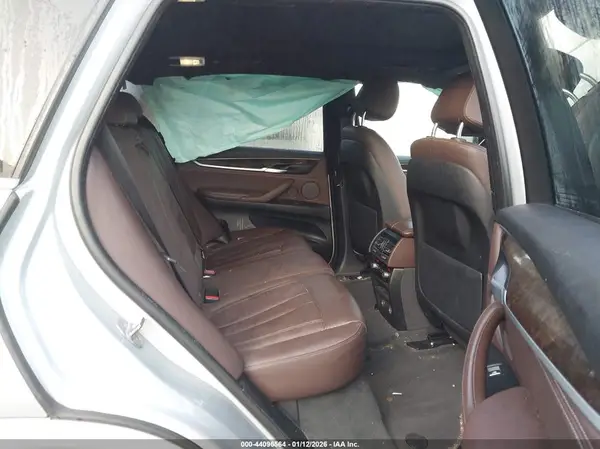 5UXKR0C50J0Y06006 2018 BMW X5 - Image 8