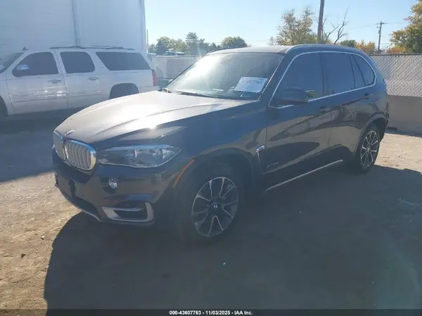 5UXKR0C50JL070327 2018 BMW X5 - Image 2