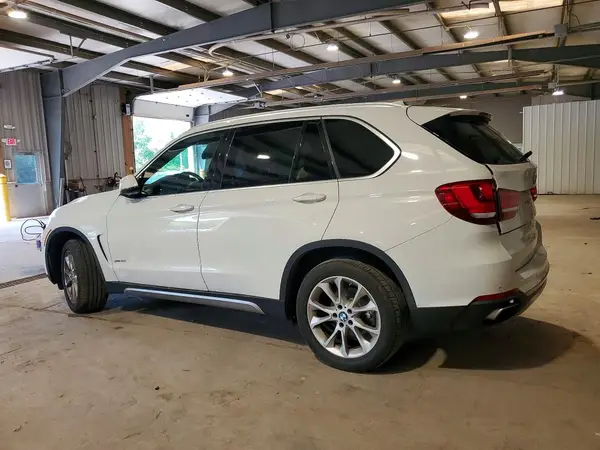 5UXKR0C50JL072045 2018 BMW X5 - Image 2