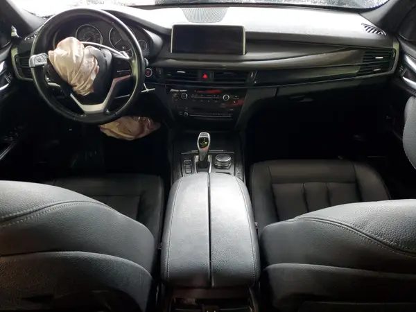 5UXKR0C50JL073633 2018 BMW X5 - Image 8