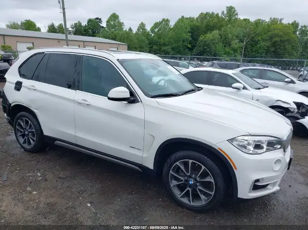 5UXKR0C50JL075205 2018 BMW X5 - Image 1