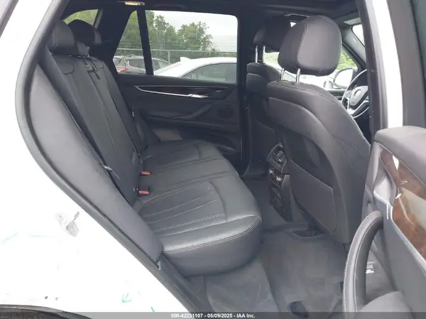 5UXKR0C50JL075205 2018 BMW X5 - Image 8
