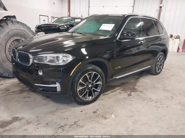 5UXKR0C51G0P19644 2016 BMW X5 - Image 2