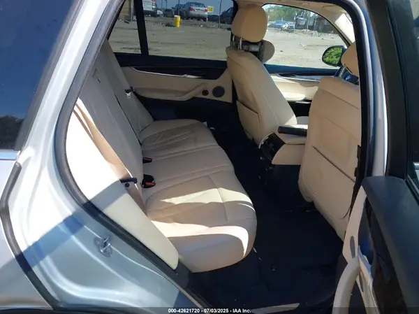5UXKR0C51G0P21586 2016 BMW X5 - Image 8