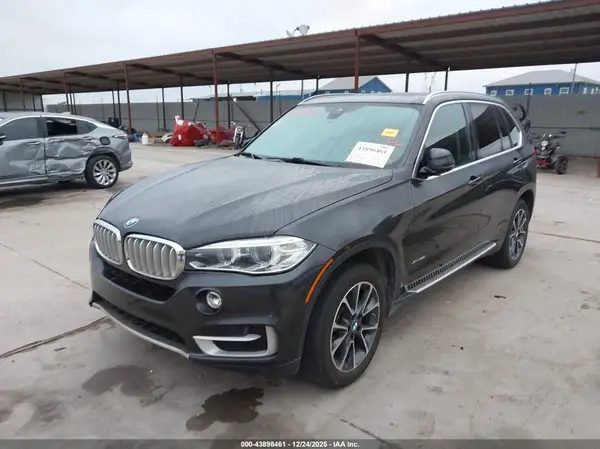 5UXKR0C51G0S87914 2016 BMW X5 - Image 2