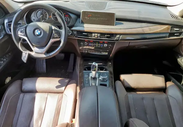 5UXKR0C51G0S92496 2016 BMW X5 - Image 8