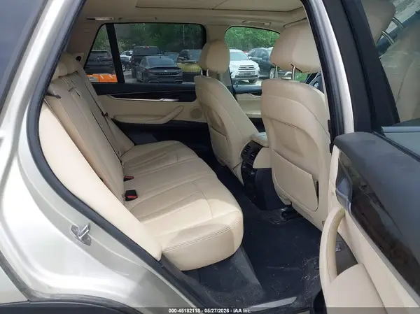 5UXKR0C51G0S93065 2016 BMW X5 - Image 8