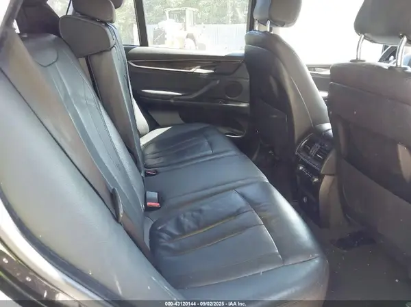 5UXKR0C51G0U09123 2016 BMW X5 - Image 8