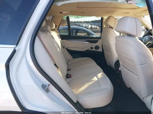 5UXKR0C51G0U11261 2016 BMW X5 - Image 8