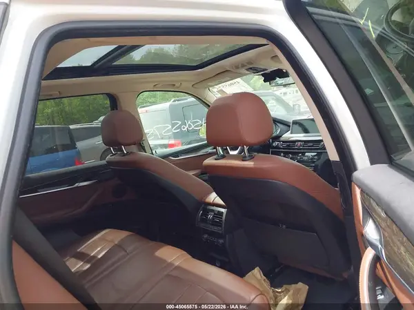 5UXKR0C51G0U11311 2016 BMW X5 - Image 8