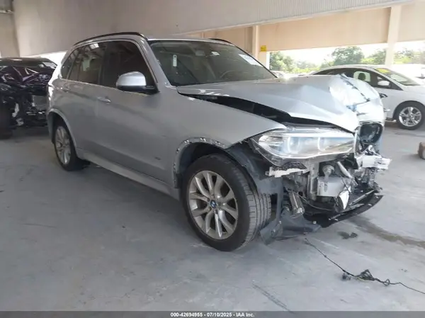 5UXKR0C51G0U11535 2016 BMW X5 - Image 1