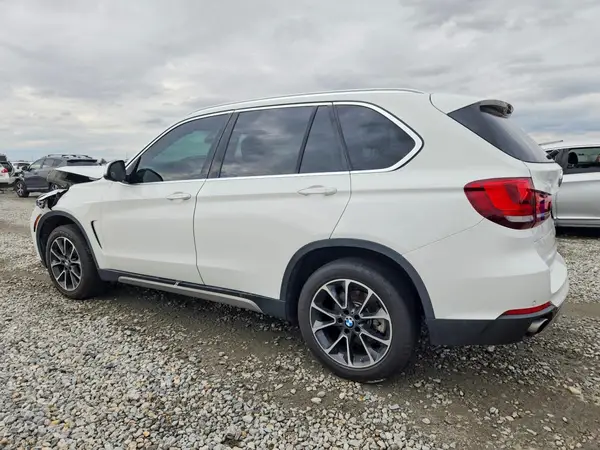 5UXKR0C51H0U50417 2017 BMW X5 - Image 2