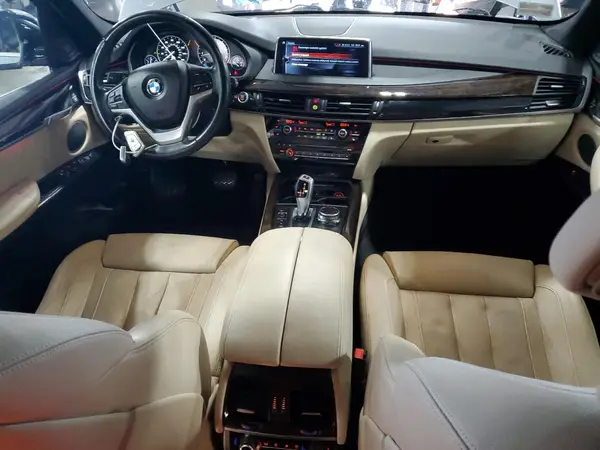 5UXKR0C51H0U52233 2017 BMW X5 - Image 8