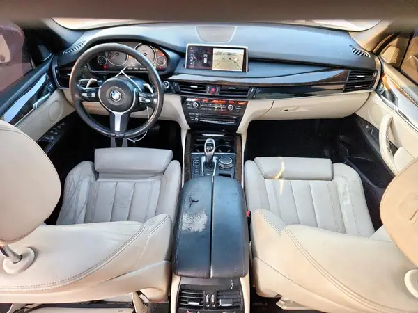 5UXKR0C51H0V49657 2017 BMW X5 - Image 8
