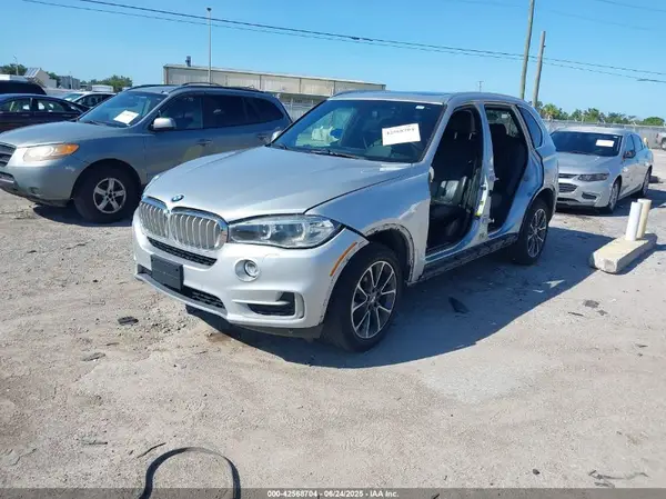 5UXKR0C51H0V50369 2017 BMW X5 - Image 2