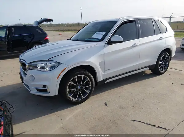 5UXKR0C51H0V67043 2017 BMW X5 - Image 2