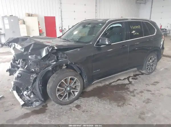 5UXKR0C51H0V67947 2017 BMW X5 - Image 2