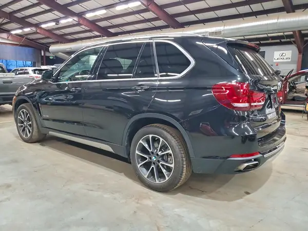 5UXKR0C51J0X84565 2018 BMW X5 - Image 2