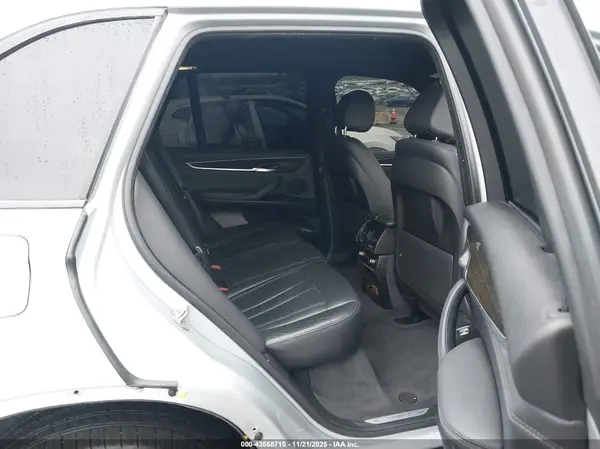 5UXKR0C51J0X92133 2018 BMW X5 - Image 8